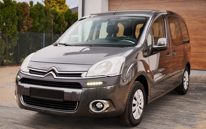 Citroen Berlingo cena 29900 przebieg: 232000, rok produkcji 2014 z Płock małe 781